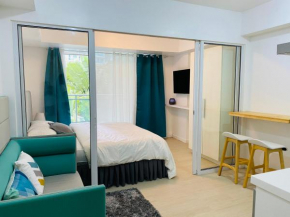 Affordable Luxury 1 bedroom unit - Azure Residences